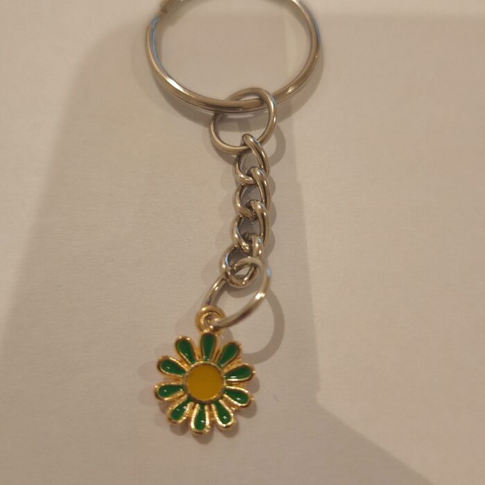 Green Sunburst Daisy